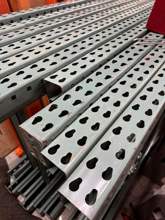 7ft x 42" TearDrop Style Upright, Used