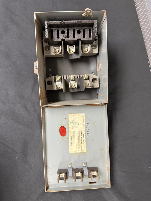 Square D Plug In Unit SD-9341 30 Amp Bus Plug Enclosure SD9341 Switch Disconnect