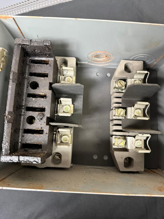 Square D Plug In Unit SD-9341 30 Amp Bus Plug Enclosure SD9341 Switch Disconnect