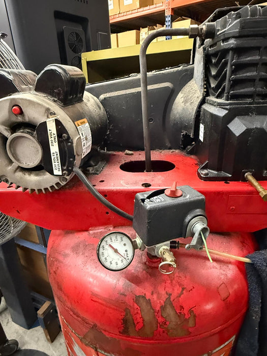Husky 60 Gal Air Compressor VT6314 Vertical Tank, Pre-Owned