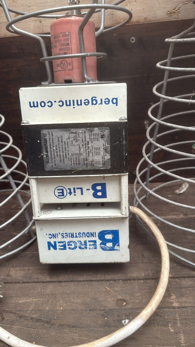 Lot Of 9 - BERGEN BLITE400PS 400-Watt HID 120V Hanging Plug-in Work Light w/ Wire Cage