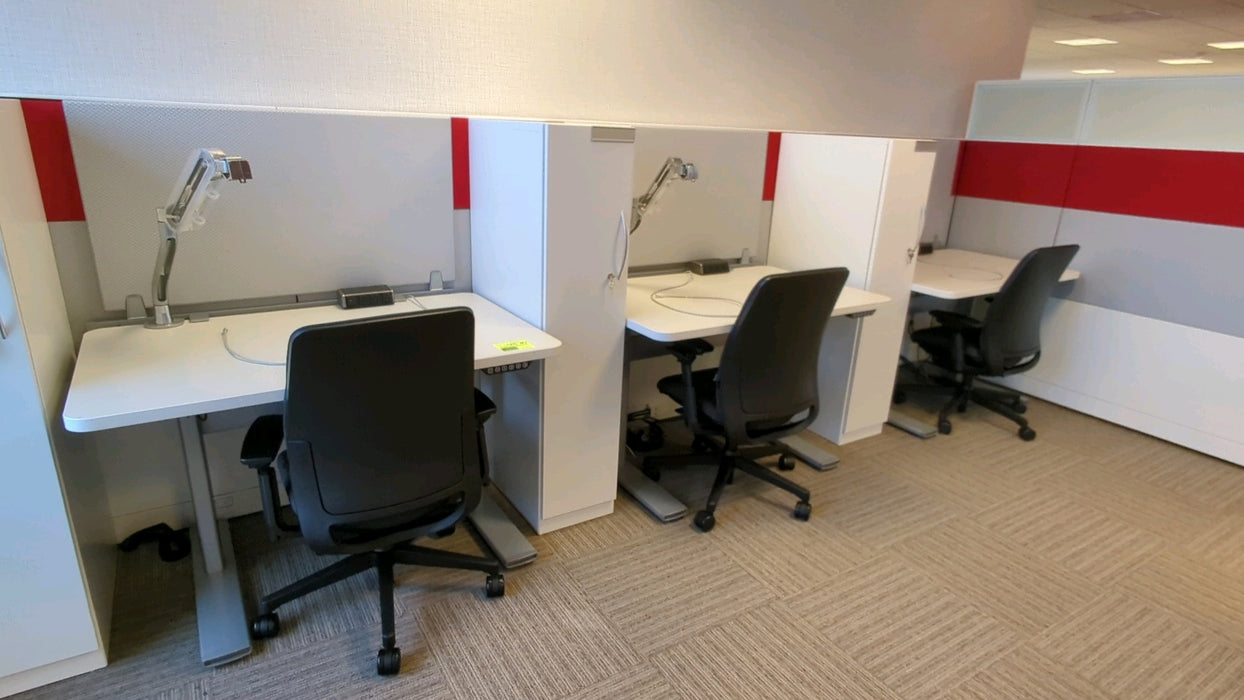 SteelCase Table 46" x 29" White Adjustable Sit to Stand Office Table Desk With Power Bank