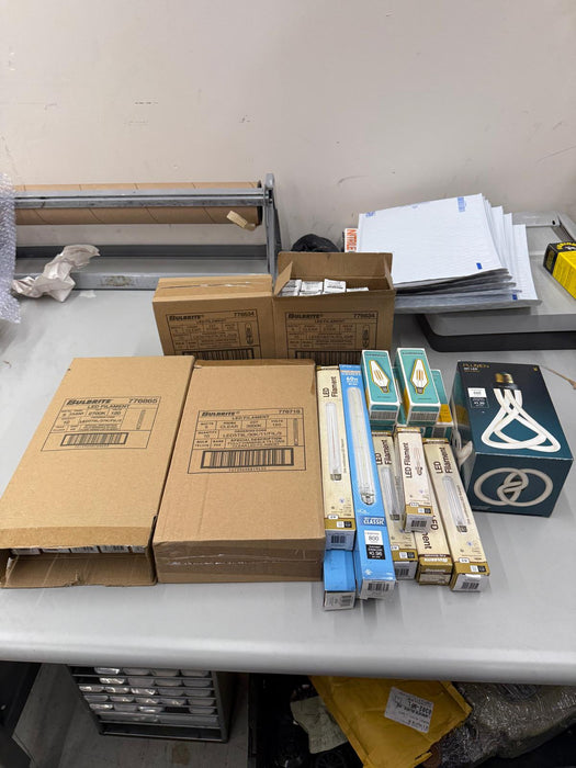 Bulk Pallet of Mixed LED Filament and Light Bulbs , Open Box & New