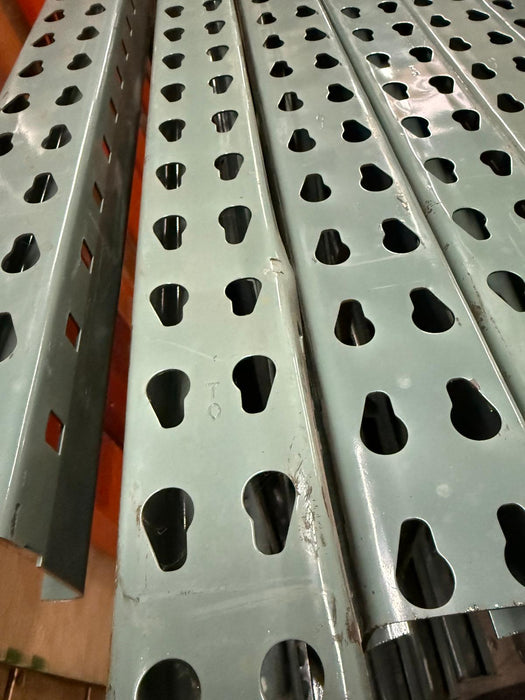 7ft x 42" TearDrop Style Upright, Used