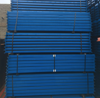 112" Length Tear Drop Pallet Rack Beams Industrial Warehouses Heavy Duty Beams USED