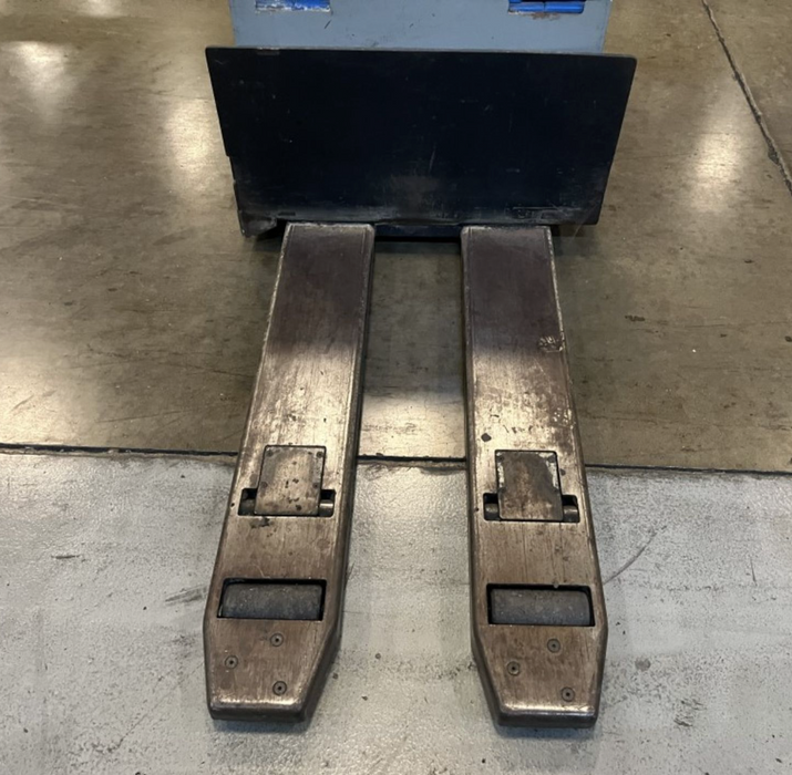 Crown 60PE-27-3 Electric Pallet Jack Forklift, Cap. 6000 lbs