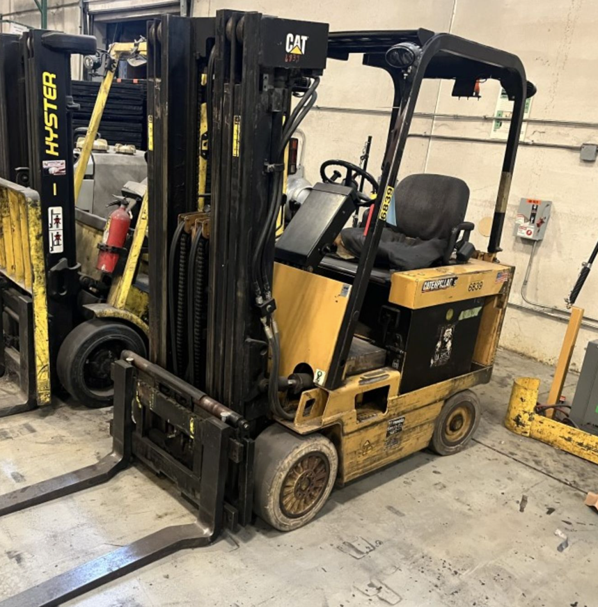 Pallet Jacks & Forklifts