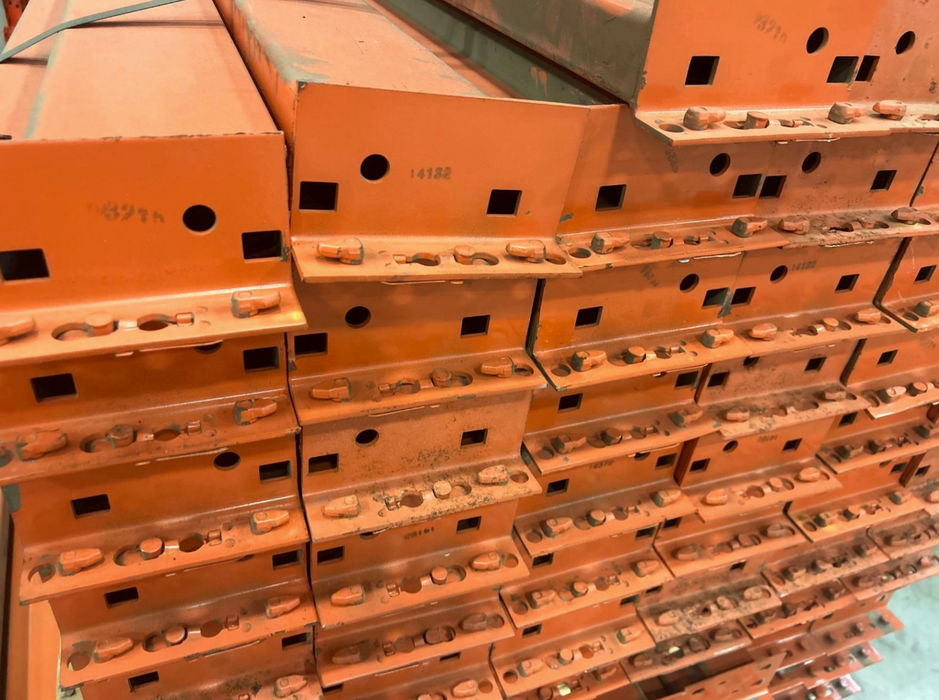 12ft (144") Length Tear Drop Pallet Rack Beams Industrial Warehouses Heavy Duty Beams, USED