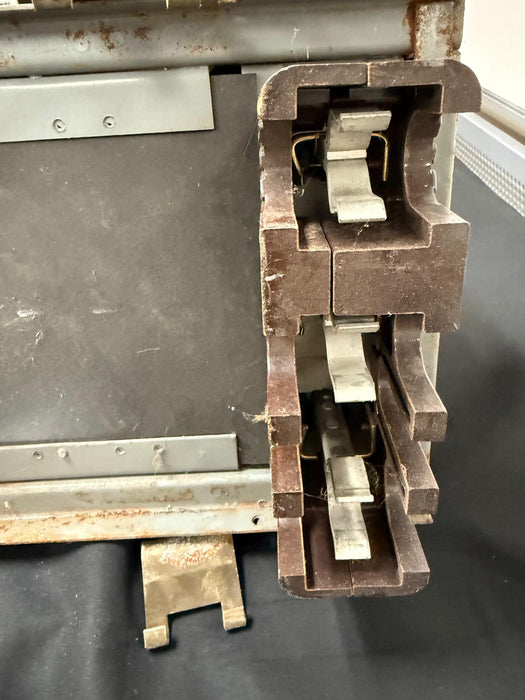 Square D Plug In Unit SD-9341 30 Amp Bus Plug Enclosure SD9341 Switch Disconnect