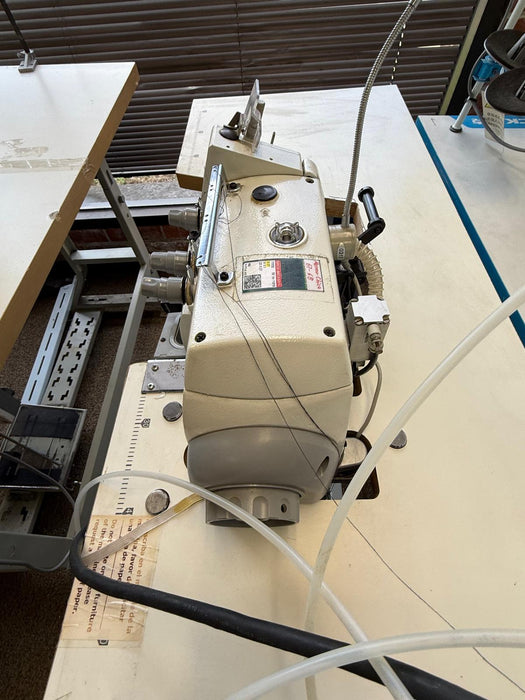 JACK JK-797DI-3-504 4 Thread Overlock Small Cylinder Industrial Sewing Machine, Pre-Owned