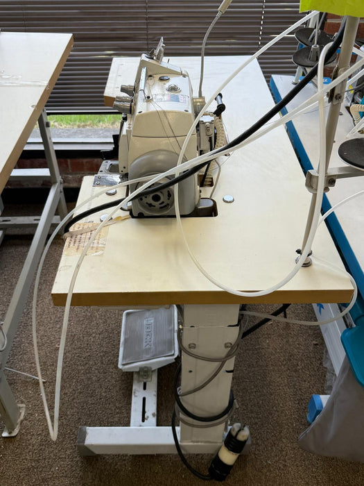 JACK JK-797DI-3-504 4 Thread Overlock Small Cylinder Industrial Sewing Machine, Pre-Owned