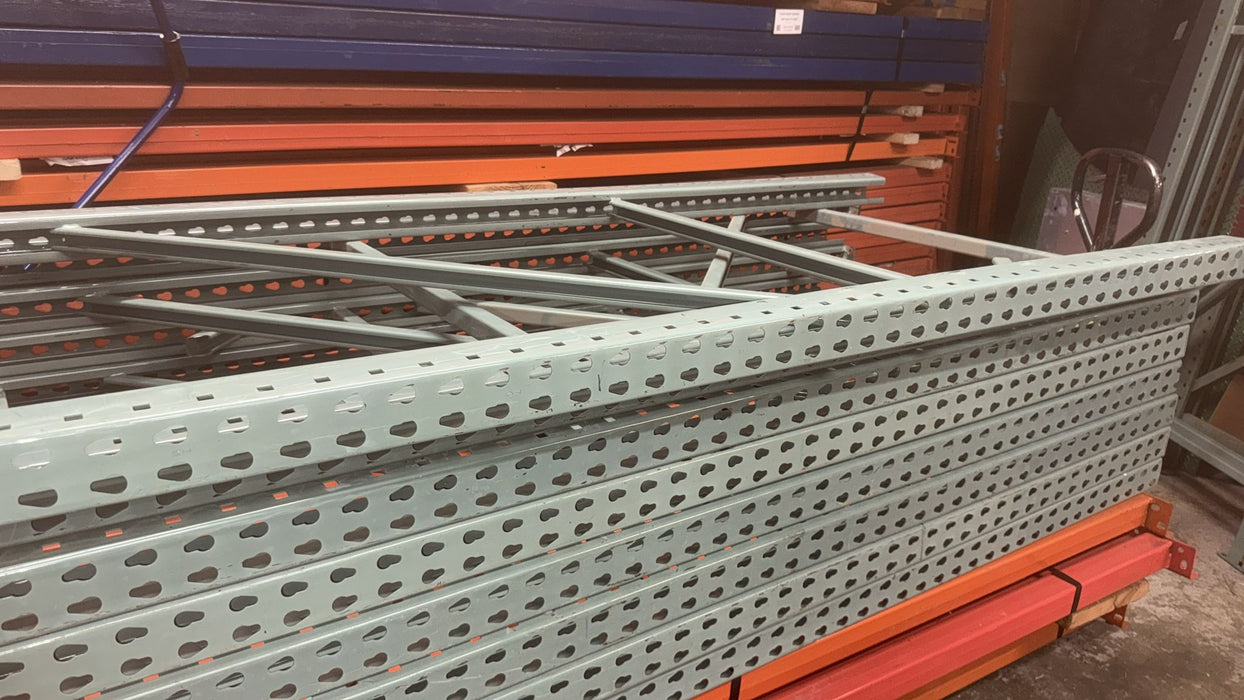 7ft x 42" TearDrop Style Upright, Used