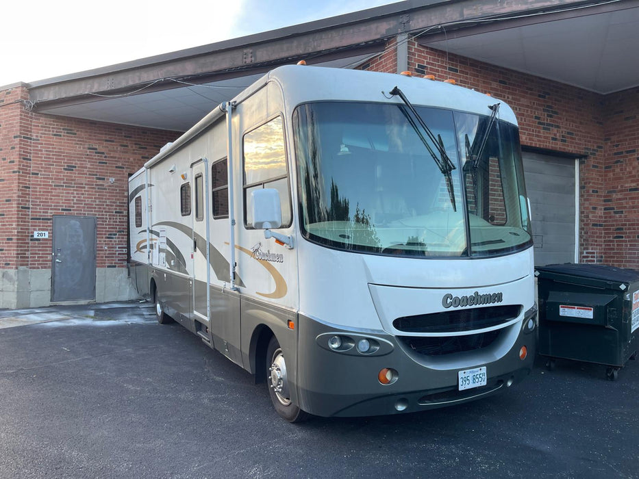 2002 Coachmen Aurora RV Motorhome, Gas