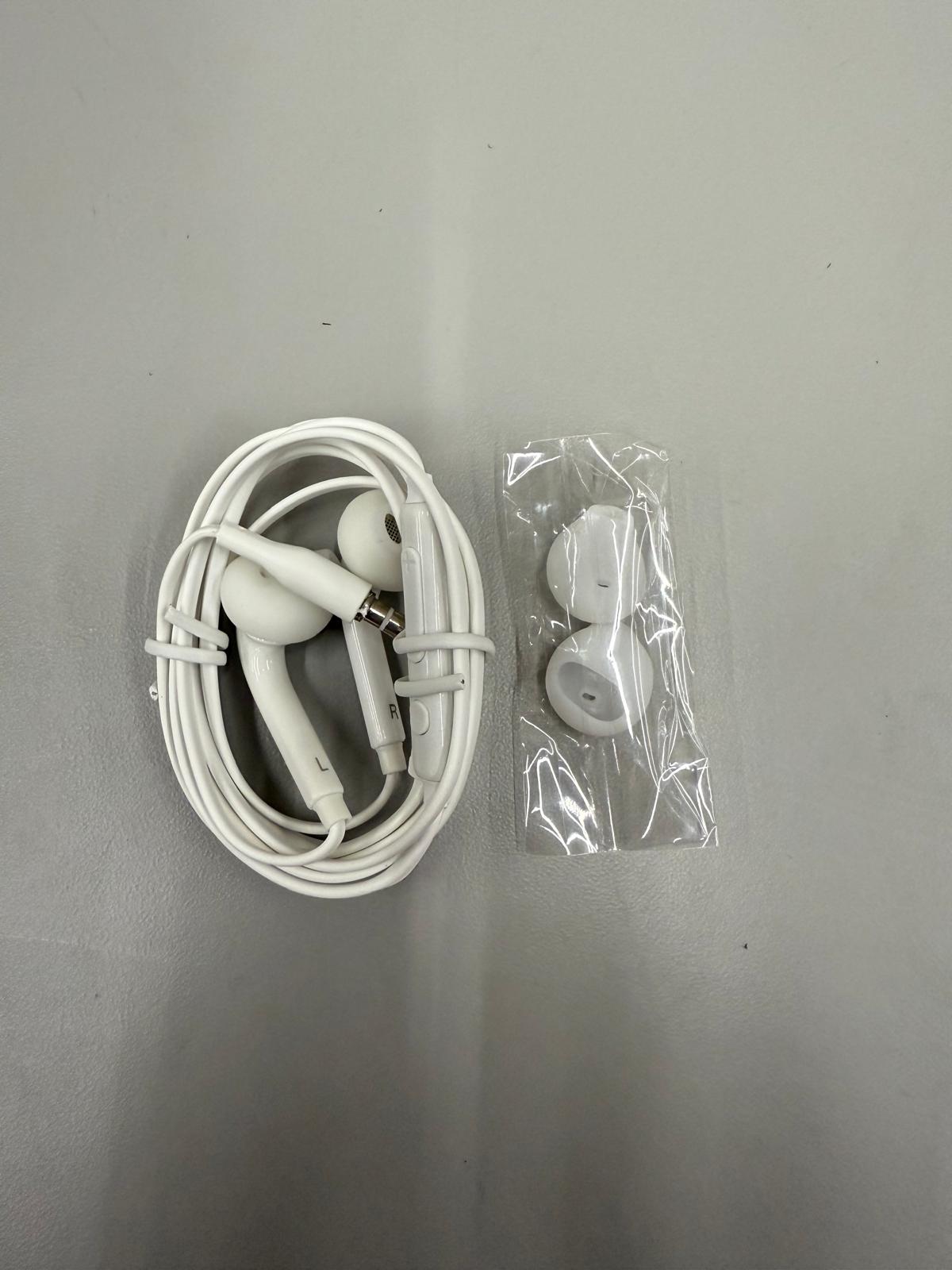 Samsung Headphones Wired Earphones - WHOLESALE BULK LOT OF 100PCS