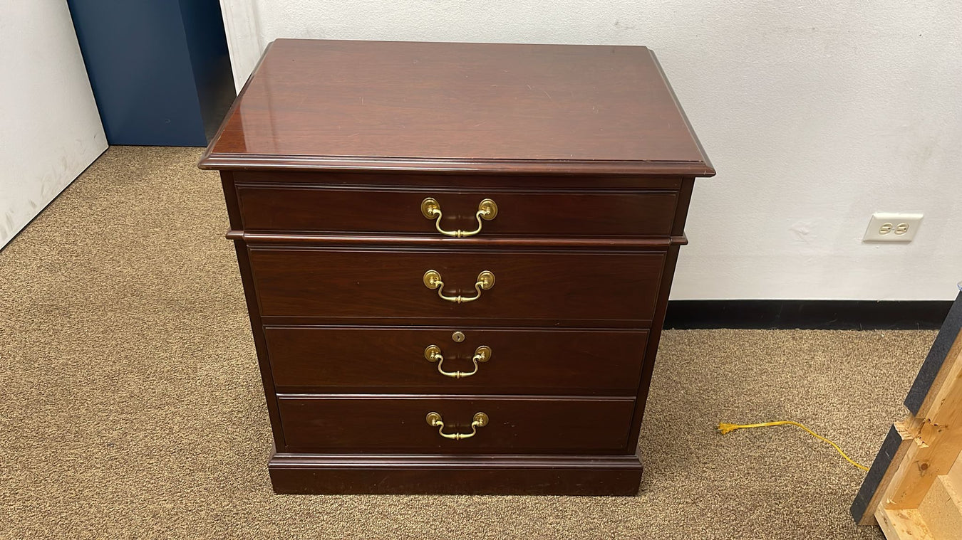 Furniture & Decor