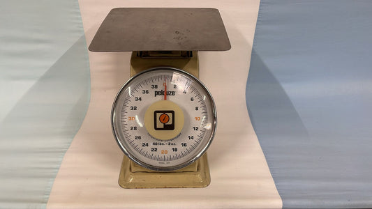 Vintage Antique Scale Pelouze Model 840 Tabletop Scale Temperature Compensated 0 to 40Lbs. Scale