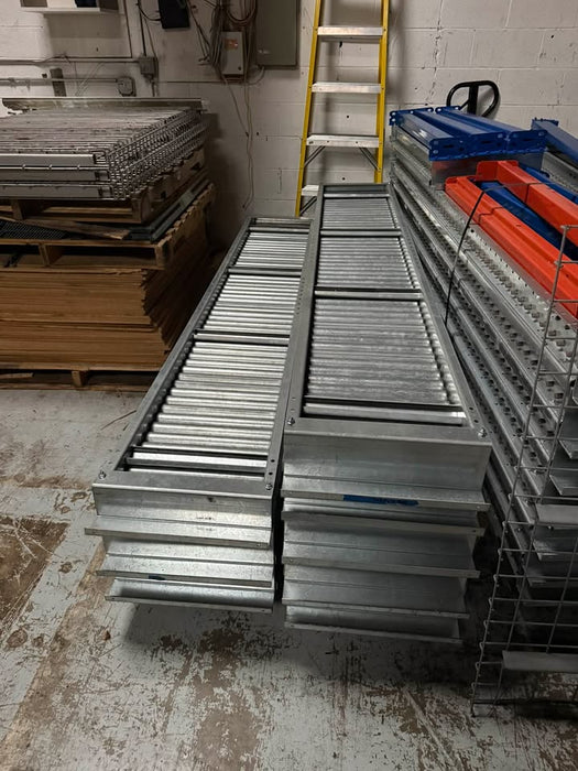 UNEX® 17.5"W Gravity Roller Conveyor, 8ft Length for Gravity Flow Pallet Racking, Used