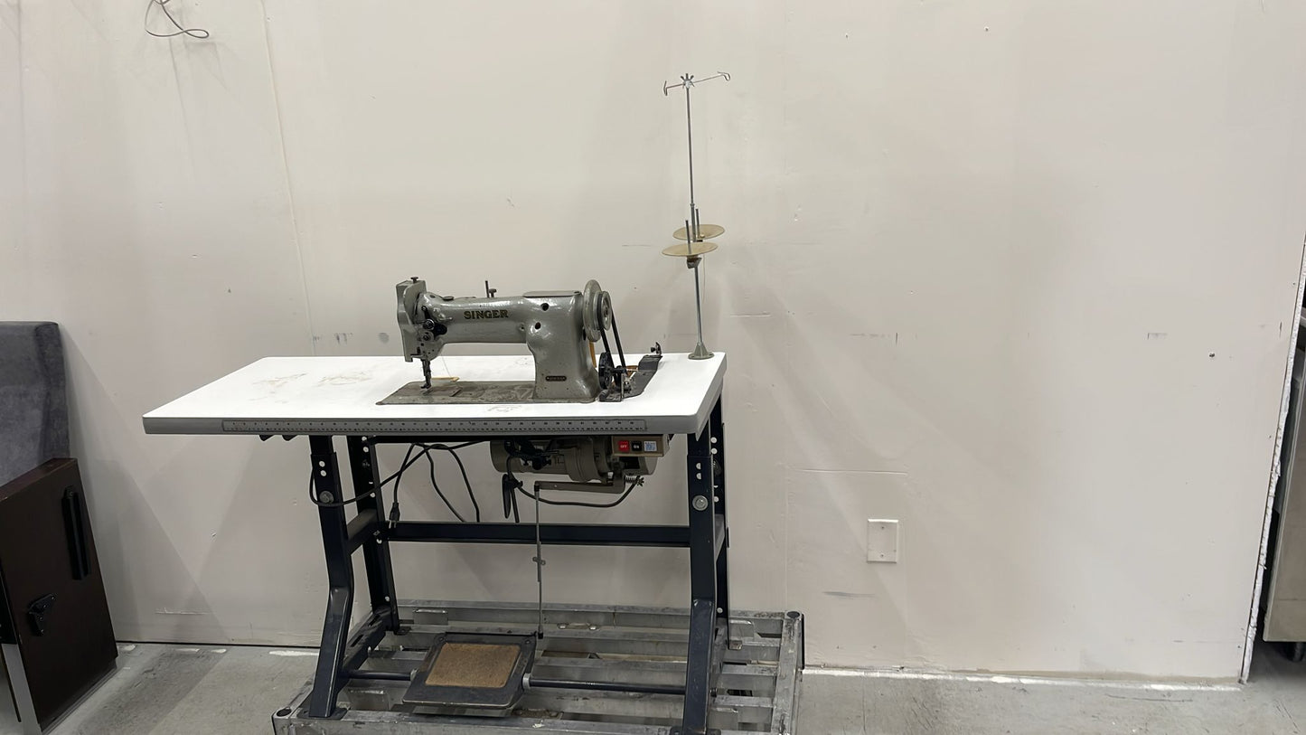 Singer Sewing Machine 111W155 Industrial Sewing Machine W/ Table and Motor