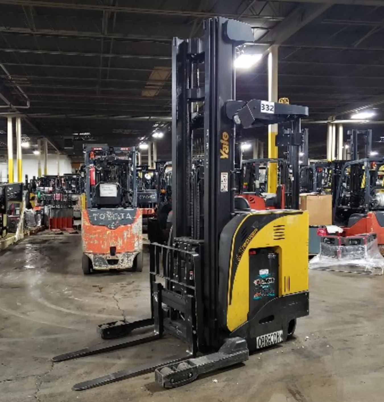 Pallet Jacks & Forklifts