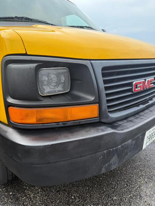 2003 GMC Savana 3500 16ft Commercial Box Truck