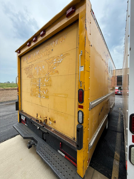 2003 GMC Savana 3500 16ft Commercial Box Truck