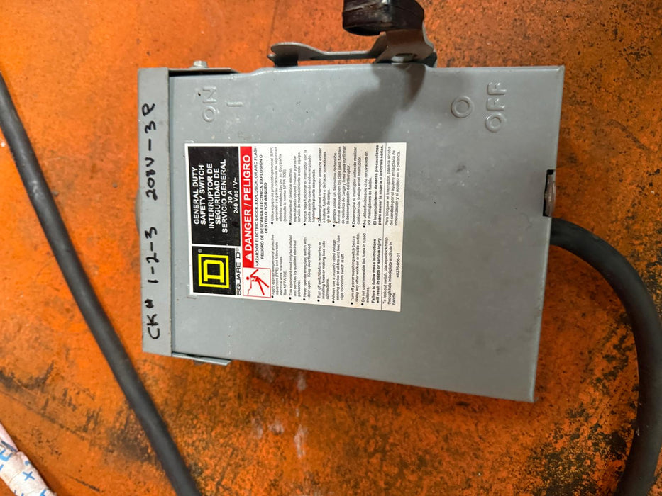 Payne Bros Hydraulic Pallet Inverter Machine – Free Standing 180° Rotation – Used