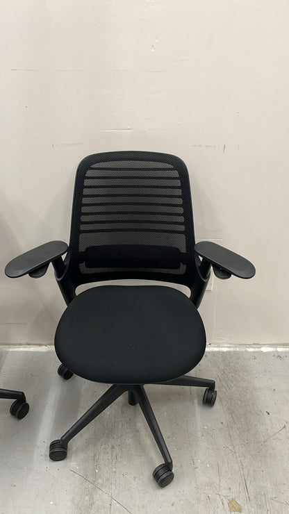 Steelcase Series 1 Office Chair Height Adjustable Reclinable Desk Chair