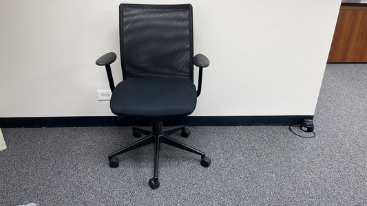 Steelcase Jersey Ergonomic Chair Knit Black Mesh Fully Adjustable Chair Desk
