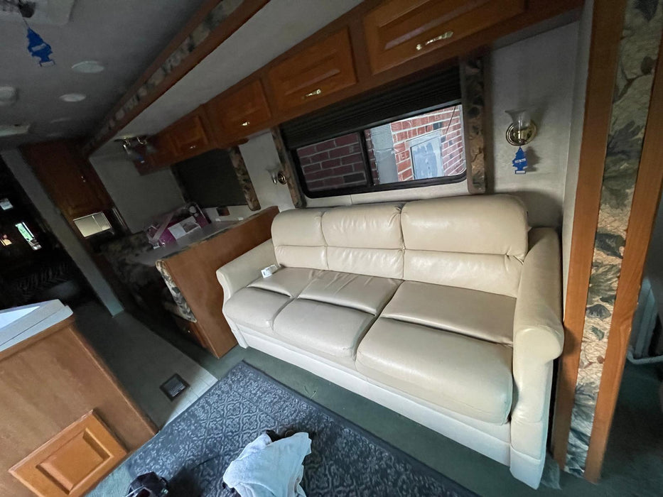2002 Coachmen Aurora RV Motorhome, Gas