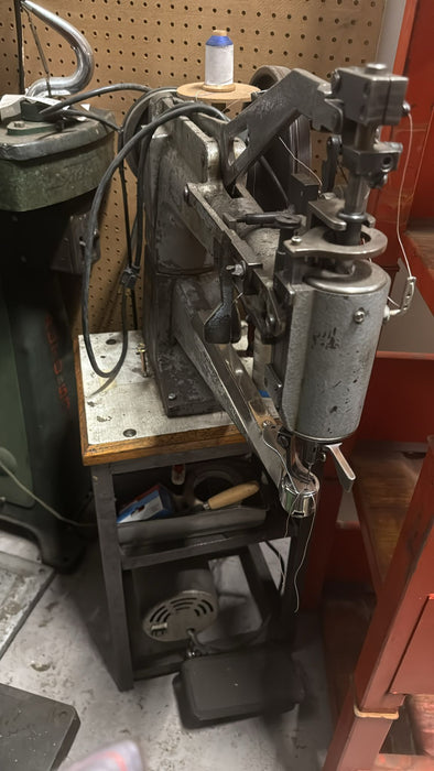 Klasse 8345/34 Patch Sewing Machine For Heavy Duty Sewing Leather Work and Shoe Repair